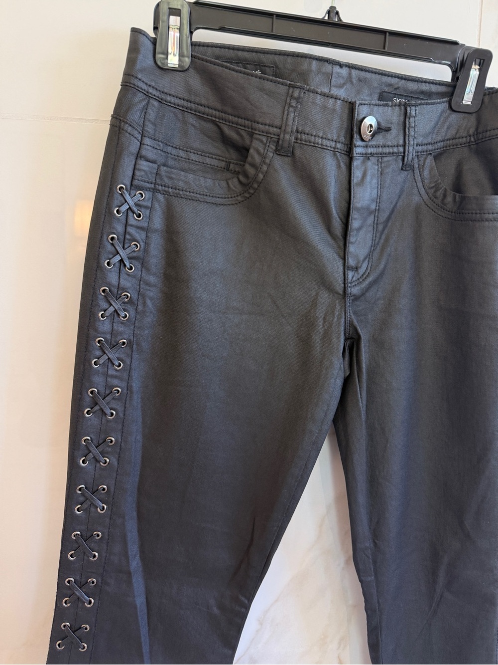 NWT Cache Black Coated Lace Up Pants Size 6 Moto Pant Harley Concert Edgy - Picture 5 of 8